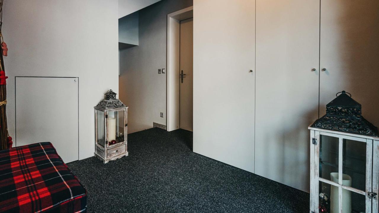 Charming 4 Bed Flat In Flims Apartman Kültér fotó